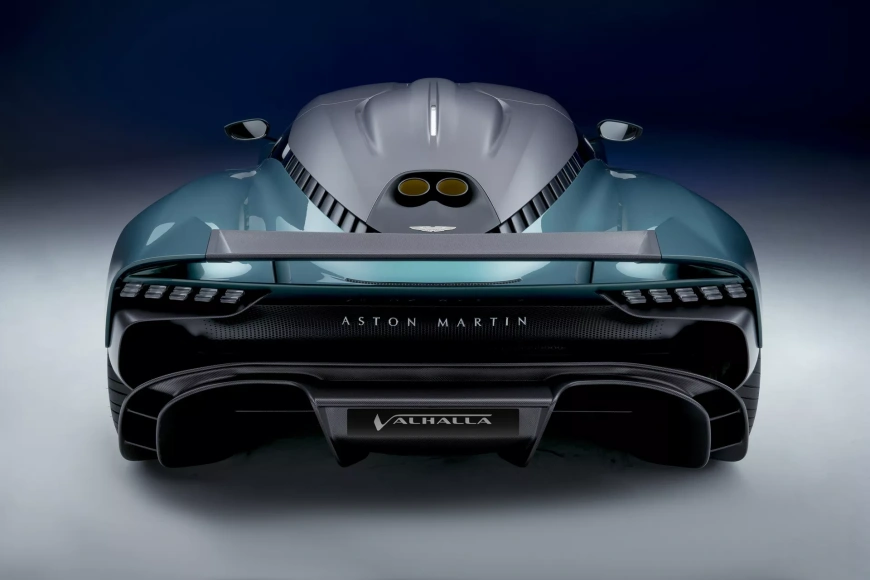 2022-Aston-Martin-Valhalla-4.webp