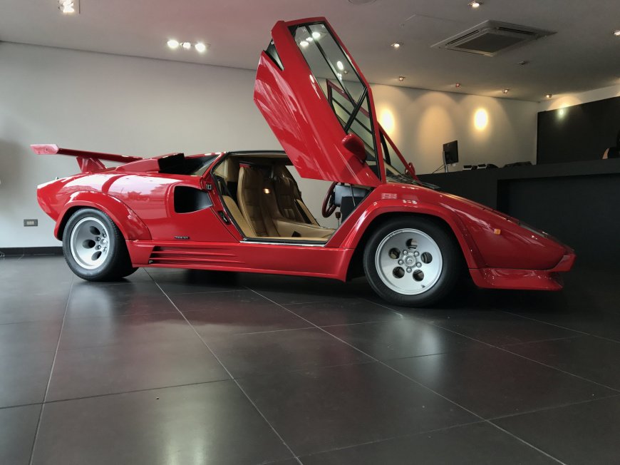 Lamborghini-Countach-15.jpg