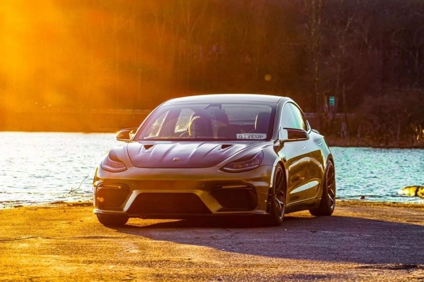 Tesla-Model-3-With-Porsche-Caymany-GT4-Bumper-And-Bonnet-2.webp