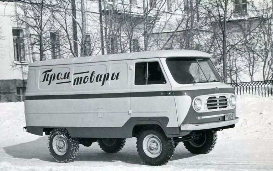 uaz_450_furgon.webp