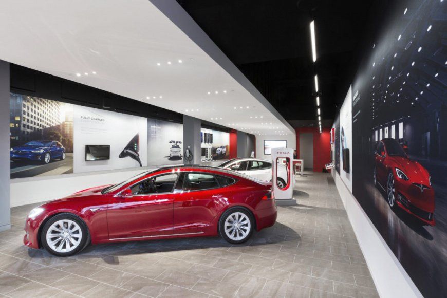 Tesla-dealership-Oakville.jpg