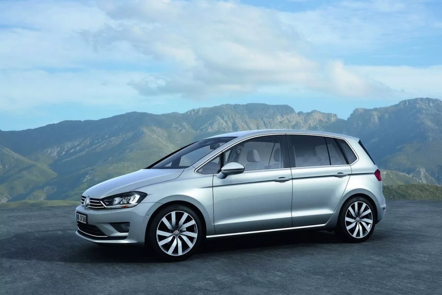 21e7d08f-vw-golf-sportvan-concept-925255b225255d.webp