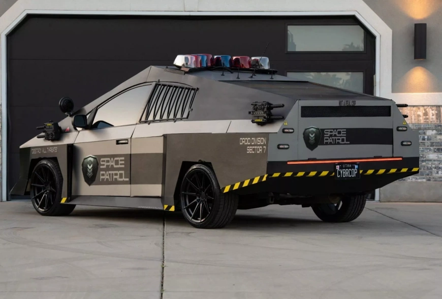Toyota-Prius-Cybercop-eBay-6-2048x1390.webp Toyota-Prius-Cybercop-eBay-6-2048x1390.webp