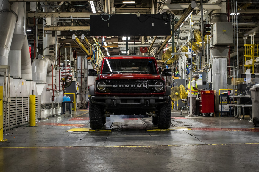 2021-Ford-Bronco-plant-1.jpg