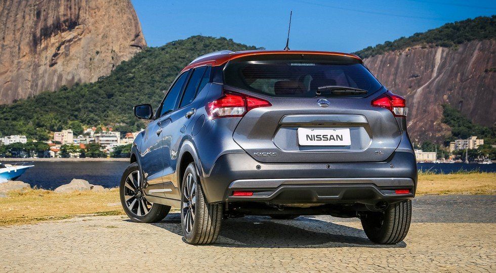 Nissan Kicks: вид сзади
