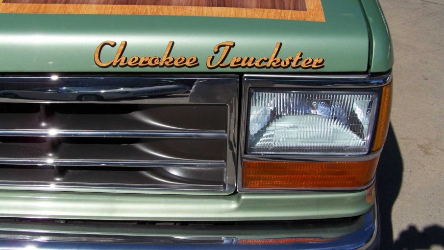 cherokee-truckster-ford-explorer-xlt (1).jpg