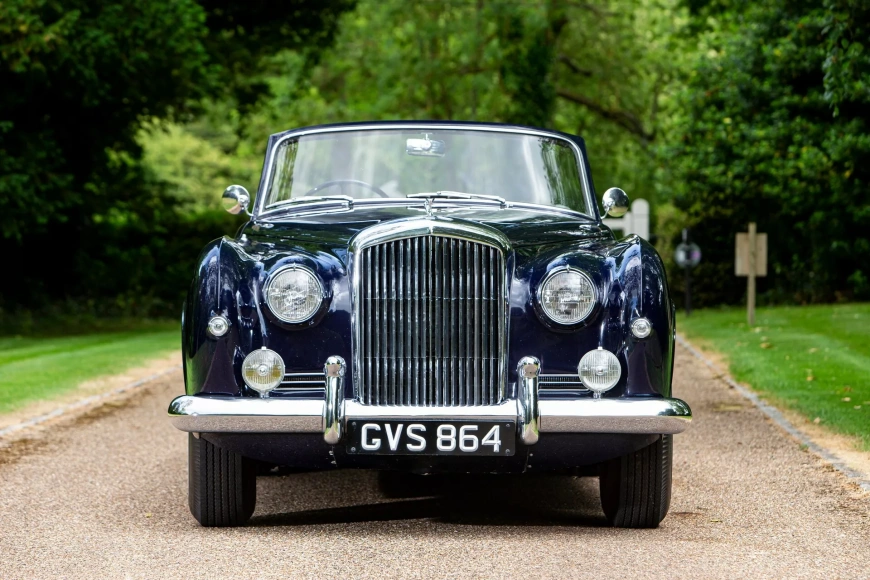 Jay-Kay-1958-Bentley-S1-Continental-Drophead-Coupe-5.webp