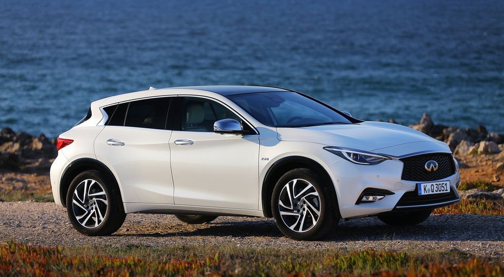 Хэтчбек Infiniti Q30