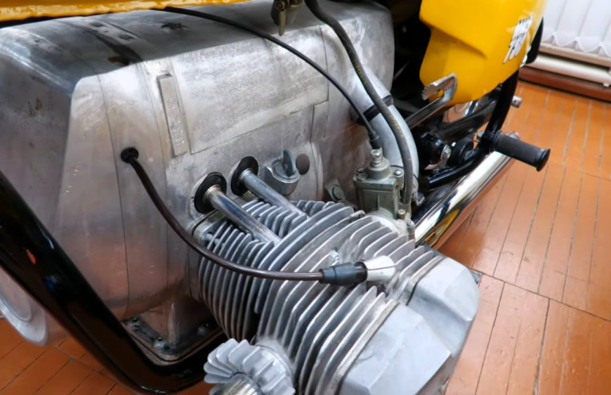 motor_ural_m_73.jpg motor_ural_m_73.jpg