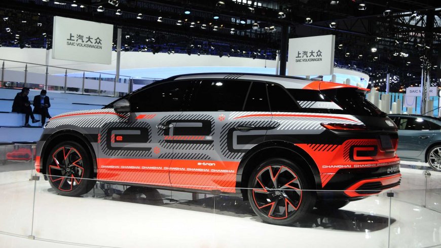 audi-electric-suv-study-at-auto-shanghai-2021 (1).jpg