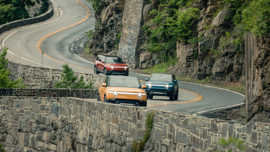 rivian-r1s-on-winding-road.jpg