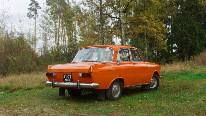 moskvich_412_zad.jpg