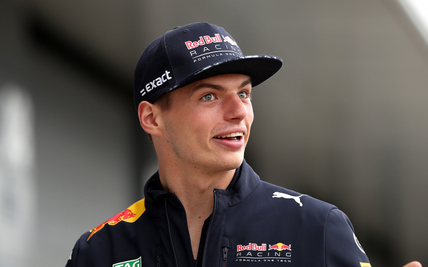 max-verstappen-dutch-racing-driver-formula-1-f1-portrait.jpg