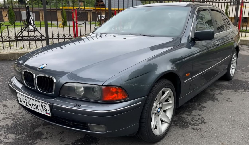 e39_sedan.jpg
