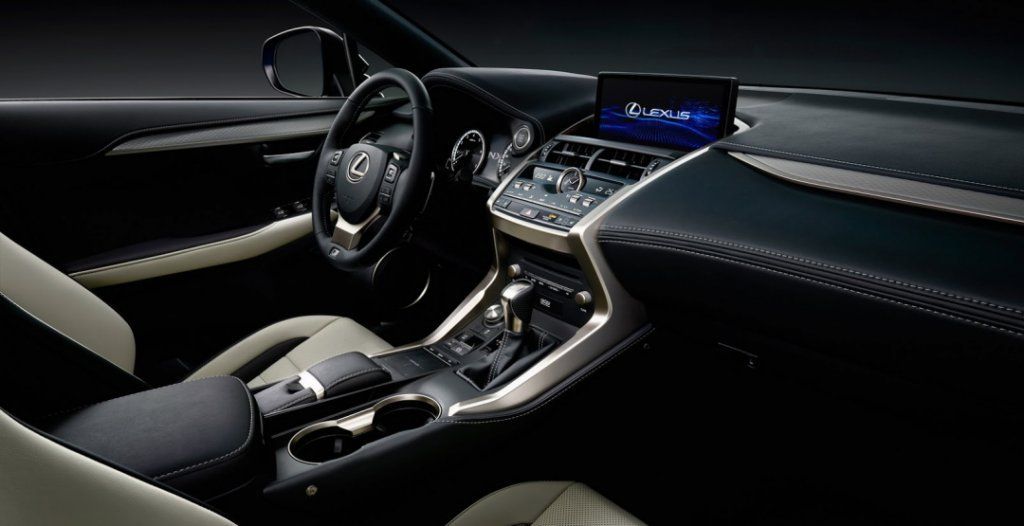 Обновлённый кроссовер Lexus NX: салон
