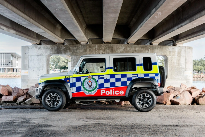 suzuki-jimny-xl-nsw-police-force-sergeant-jim-crime-prevention-unit-1.webp suzuki-jimny-xl-nsw-police-force-sergeant-jim-crime-prevention-unit-1.webp