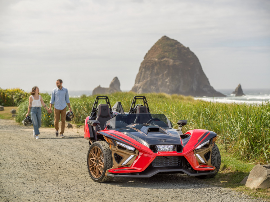 2022-Polaris-Slingshot-Signature-LE-1.jpg