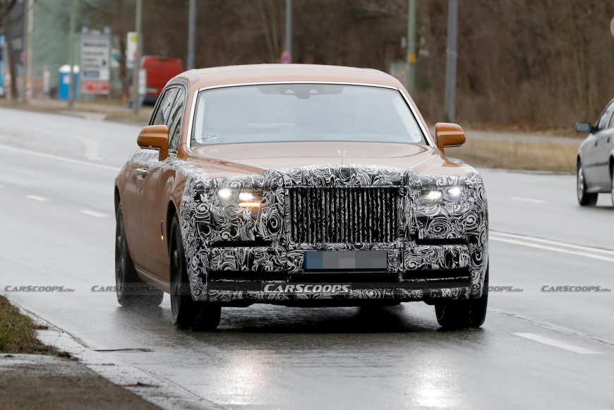 2023-Rolls-Royce-Phantom-Facelift-1.jpg