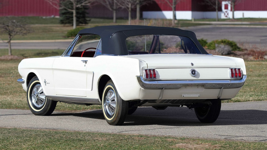 1965-Ford-Mustang-Disney-Magic-Skyway-Ride-Worlds-Fair-New-York-4.jpg