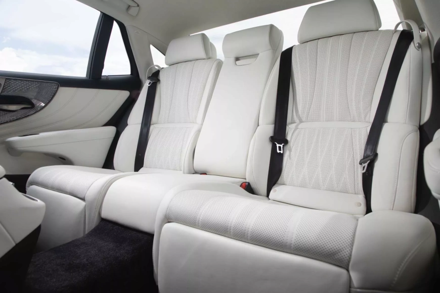 Модные сиденья Lexus LS500 стали главным объектом критики в новом обзоре.