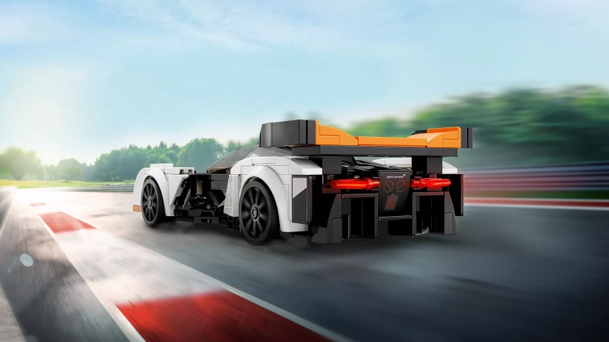 2023-Lego-Speed-Champs-McLaren-F1-LM-and-Solus-GT-7.webp