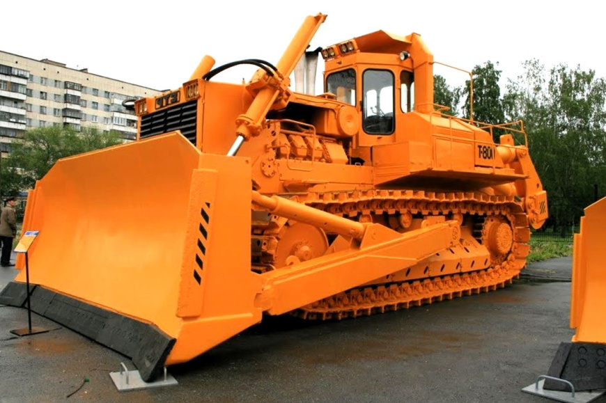 t_800_na_vystavke.jpg