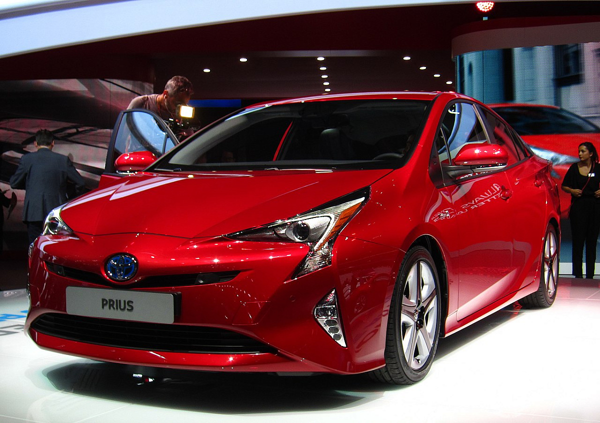 Стали известны технические характеристики четвёртого поколения Toyota Prius 
