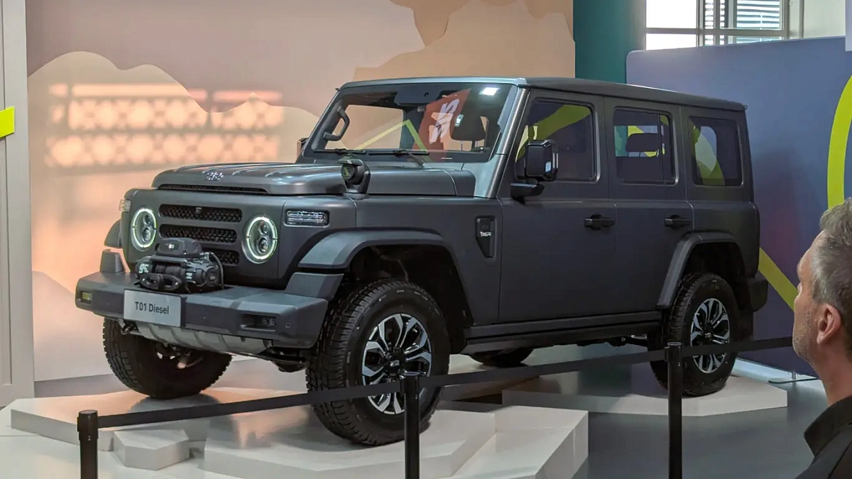 Китайцы Шокировали IAA 2025: BAW 212 Diesel метит в ТОП самых жестких внедорожников