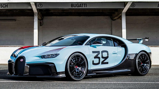 Компания Bugatti рассказала о своем новом гиперкаре с классическим ДВС 