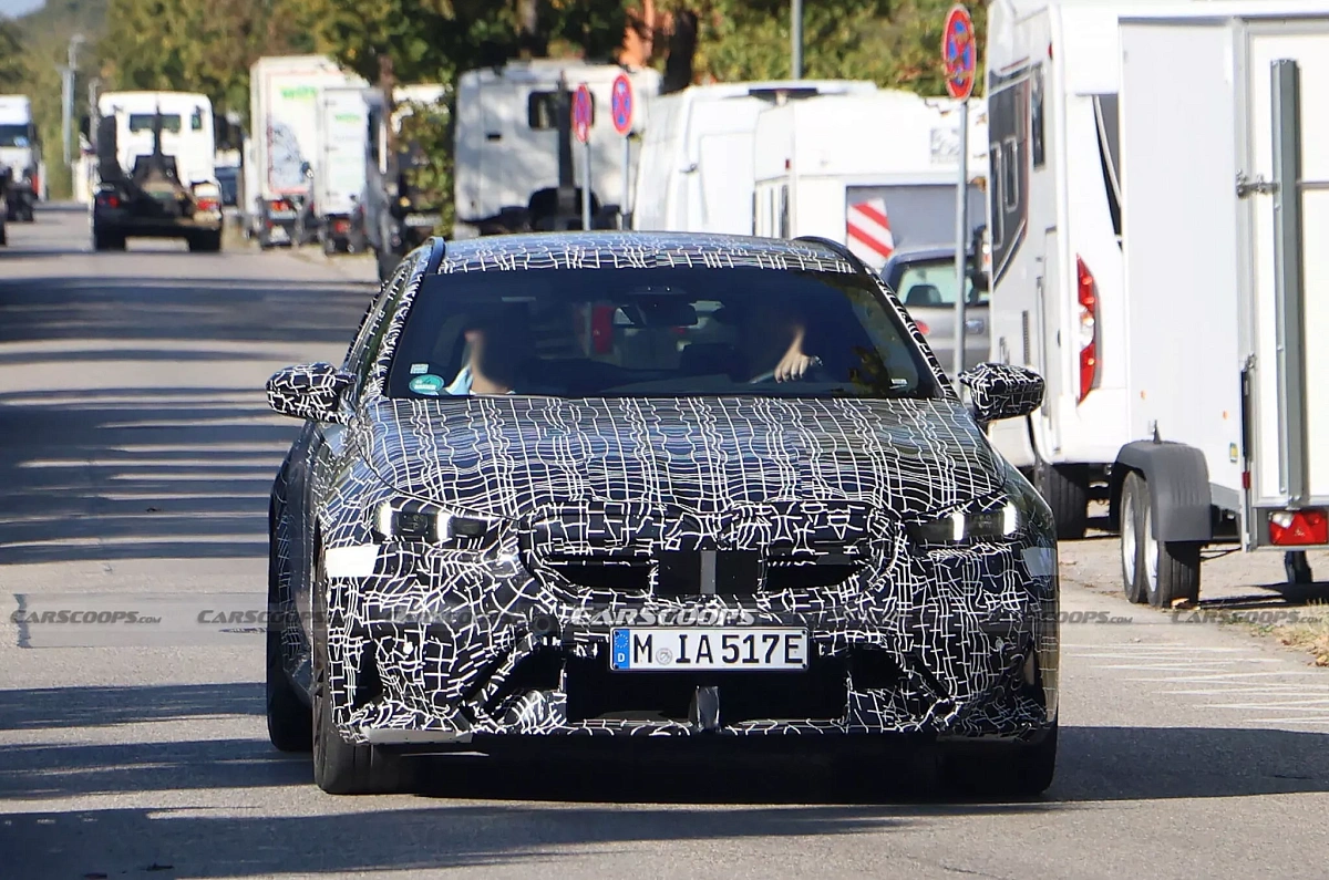 BMW M5 Touring сбрил камуфляж на последних шпионских снимках