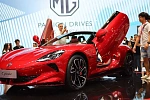 В России готовятся представить родстер MG Cyberster с «дверями-ножницами» как у Lamborghini