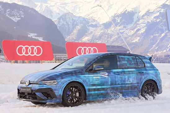 Volkswagen анонсировал новый Golf R для езды по льду и снегу
