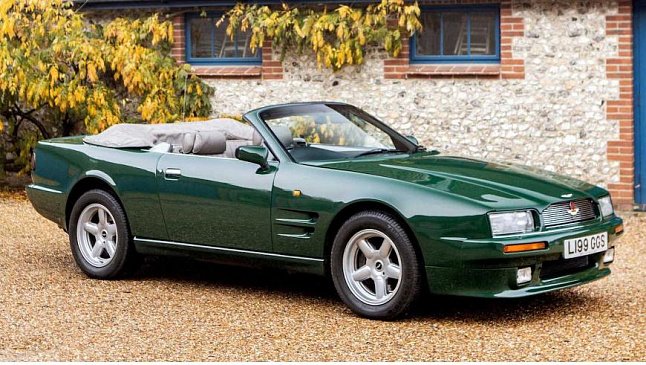 На аукционе продали уникальный Aston Martin из королевского гаража
