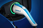 Марка GEELY разработала зарядку, пополняющую запас хода на 300 км за 5 минут