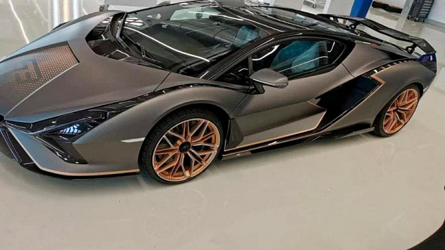 В Москве продают лимитированную версию Lamborghini Sian за 269 млн рублей