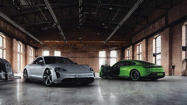 Porsche посмеялся над футуристичным дизайном пикапа Tesla Cybertruck