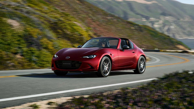 Компания Mazda рассказала о том, когда ждать электрическую версию Mazda MX-5