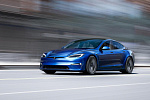 Клиенты Tesla Model S теперь могут забирать свои автомобили