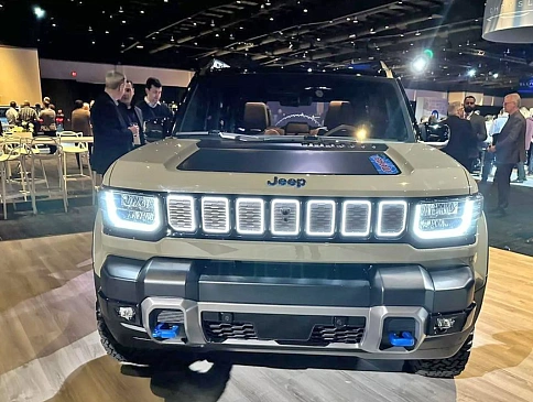 Jeep представил обновленный Wagoneer и Magneto 3.0 для пасхального джип-сафари