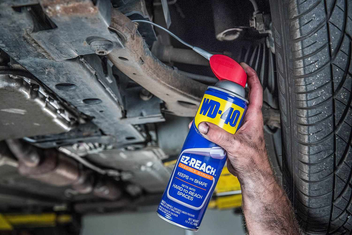 Пять ошибок при использовании WD-40 в автомобилях, от которых следует  воздержаться