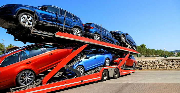 Ольховский: в РФ нет предпосылок к снижению цен на автомашины из параллельного импорта