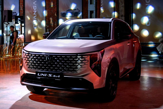 На рынке РФ семейный Changan UNI-S 4×4 будет конкурировать с Tenet T7 и Belgee X70