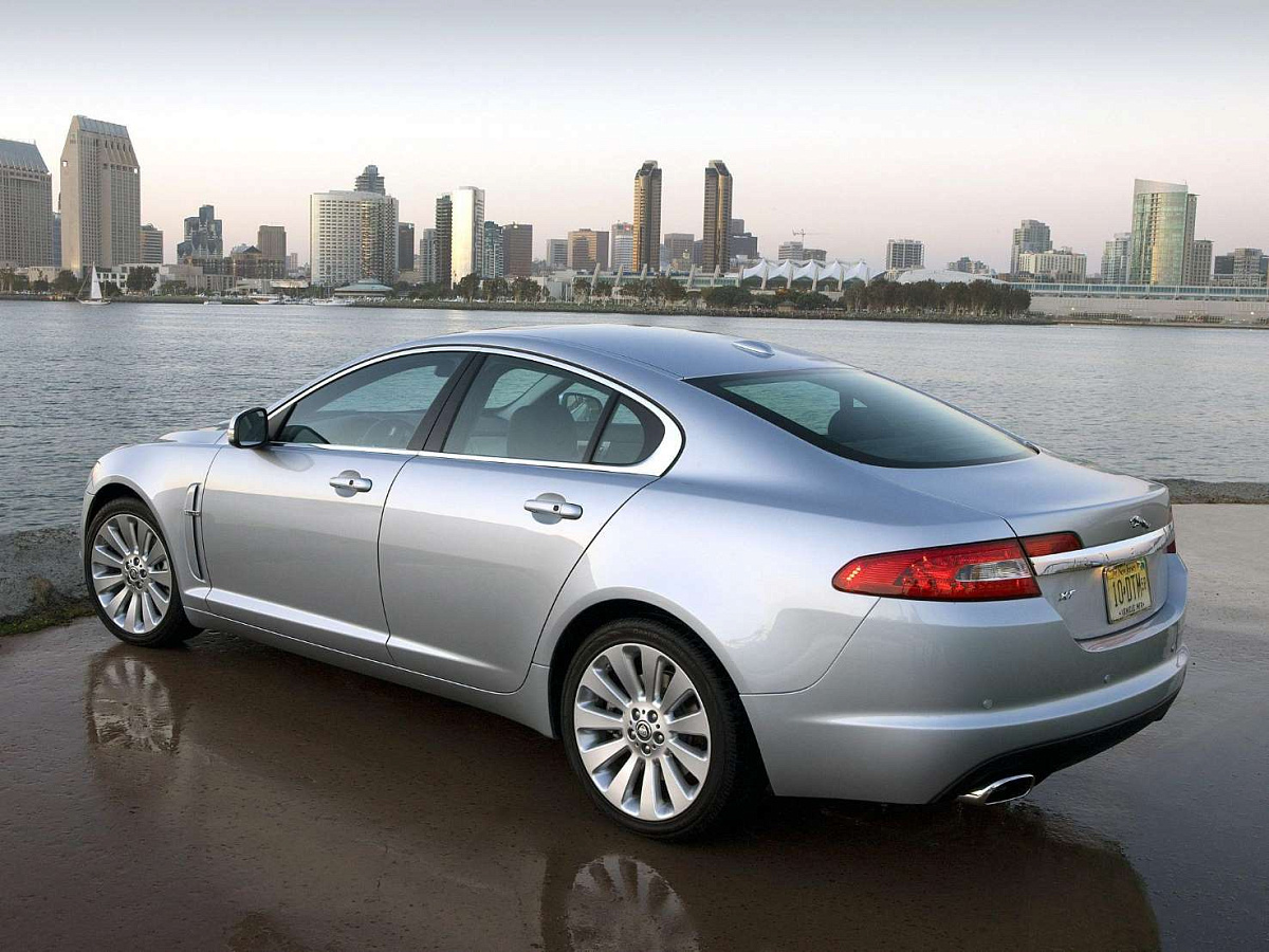 Jaguar XF будут собирать в Индии Jaguar XF будут собирать в Индии