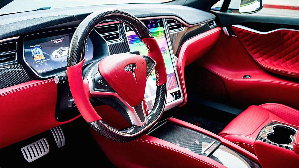NHTSA: компания Tesla отзывает 362 758 автомобилей из-за риска аварий
