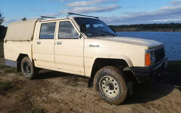 В России продают странный китайский клон старого Jeep Cherokee на основе УАЗ-469