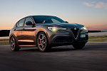 Российские автосалоны начали продажи кроссоверов Alfa Romeo Stelvio от 5 до 8,5 млн рублей
