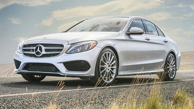 Mercedes-Benz отзывает 270 000 машин C-Class из-за возможного возгорания