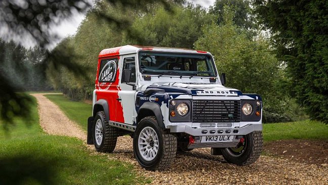 Land Rover купил знаменитое внедорожное тюнинг-ателье Bowler