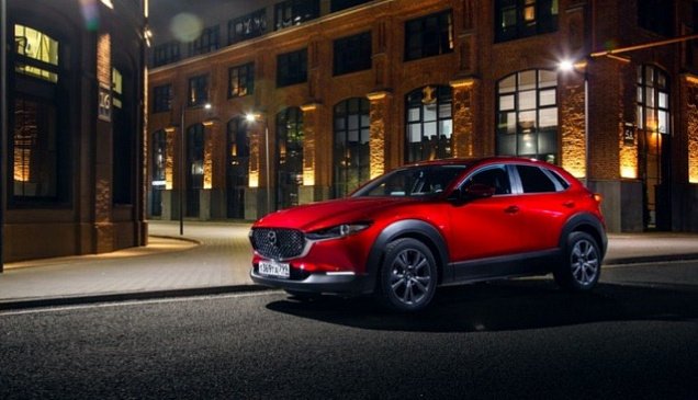 Компания Mazda запускает в России продажи нового кроссовера CX-30