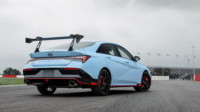 Эта версия седана Hyundai Elantra N должна быть лучше, чем Honda Civic Type R